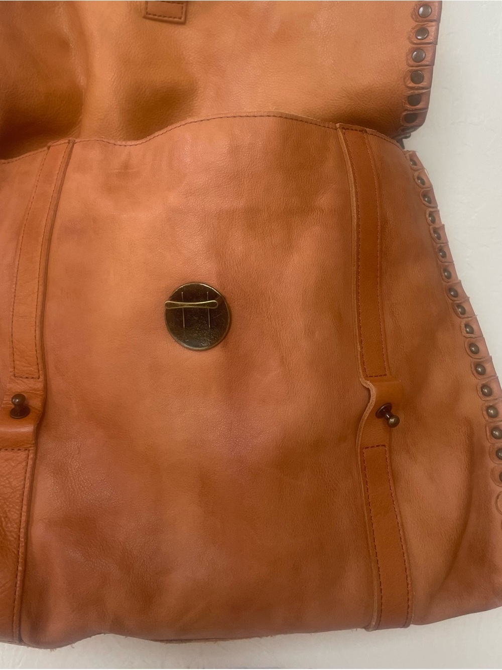 BED STU Messenger studs crossbody bag*11x13 - Picture 2 of 16